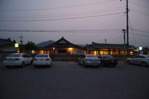 Hostal Floral Space Hanok Guesthouse
