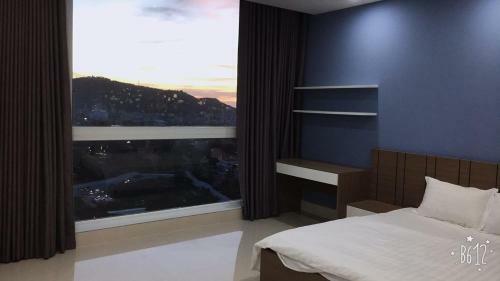 Son Thinh Three Bedroom Apartment
