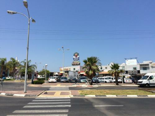 Apartamento Ashdod Suites Private Bedrooms