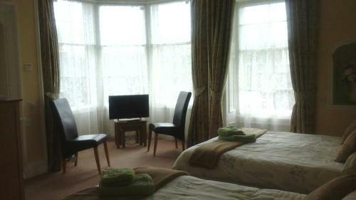 Hostal Lindores Guesthouse