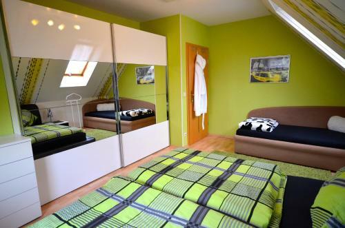 Apartamento Ferienwohnung Rennsteigblick
