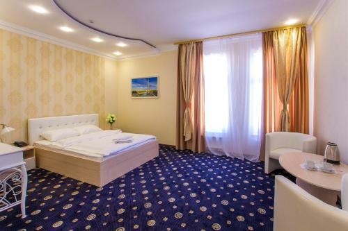 Hotel Golden Night
