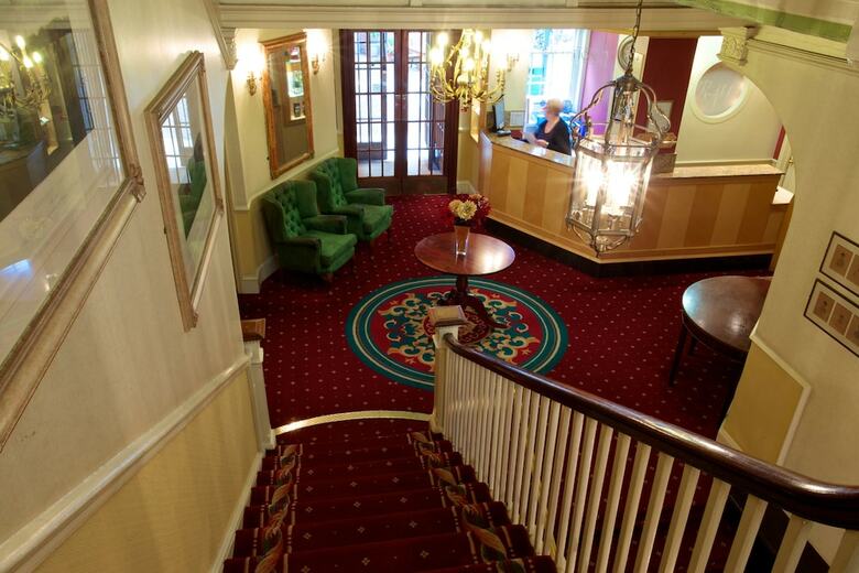 Rutland Arms Hotel