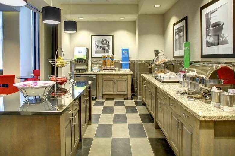 Hotel Hampton Inn And Suites Roanoke-downtown, Va