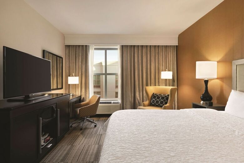 Hotel Hampton Inn And Suites Roanoke-downtown, Va