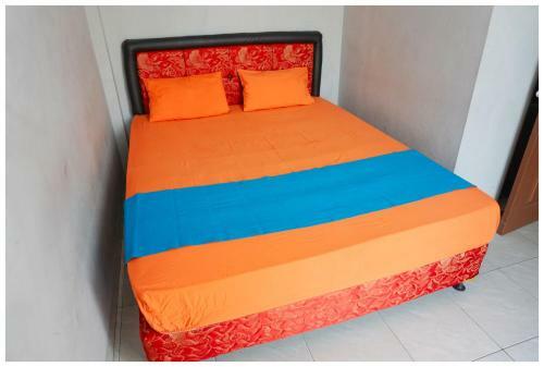 Bed & Breakfast Budi House & Food Station