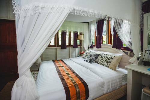 Hotel Ruan Rong Rong Resort & Spa