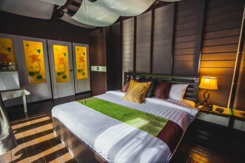 Hotel Ruan Rong Rong Resort & Spa