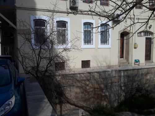 Apartment On 1st Muslim Magomayev Lane 6