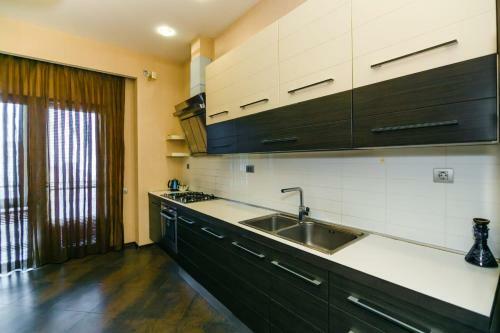 Apartamento Teatr Rashida Beibytova 2