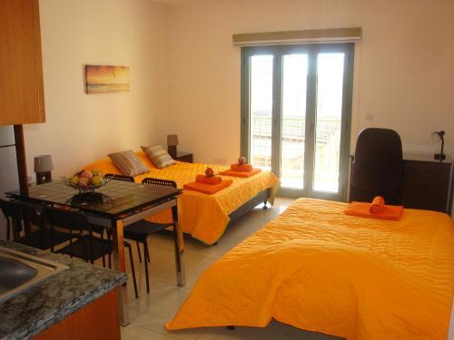 New City Center Luxury Apartment