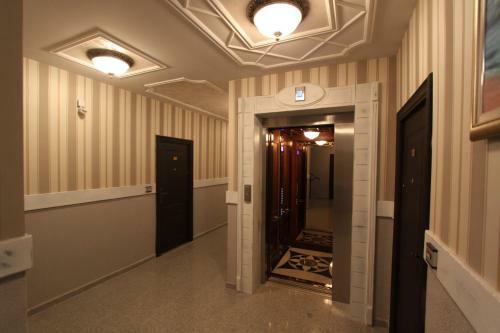 Golden Sea View Apartments