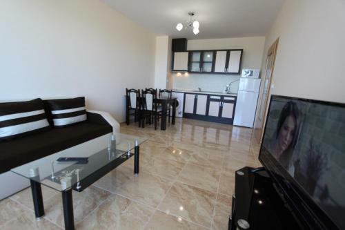 Golden Sea View Apartments