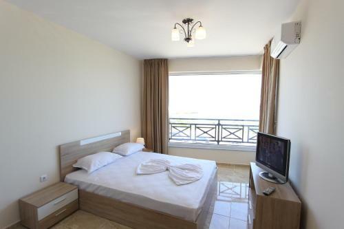 Golden Sea View Apartments