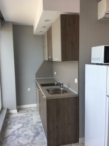 Golden Sea View Apartments