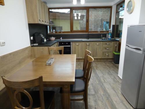 Hostal Megdana Guest House