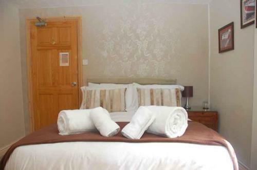 Hostal Riverside Cottage Guesthouse