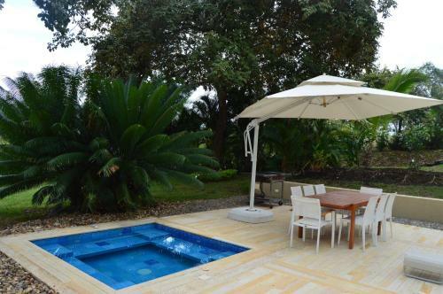 Casa Anapoima Kubik Aqua
