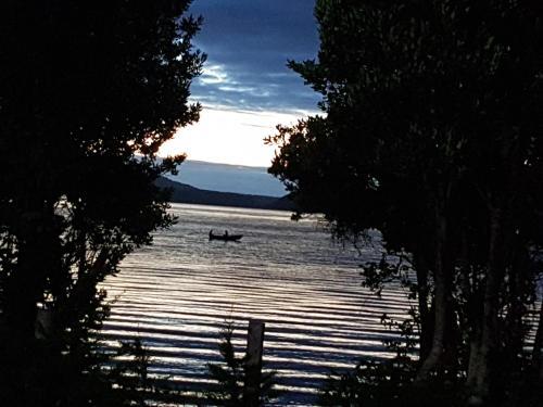 Caba�as Del Lago Huillinco