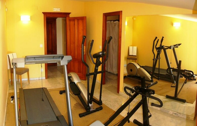 Hotel Ad-hoc Parque Golf