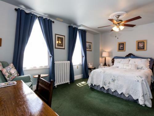 Bed & Breakfast Green Woods Inn