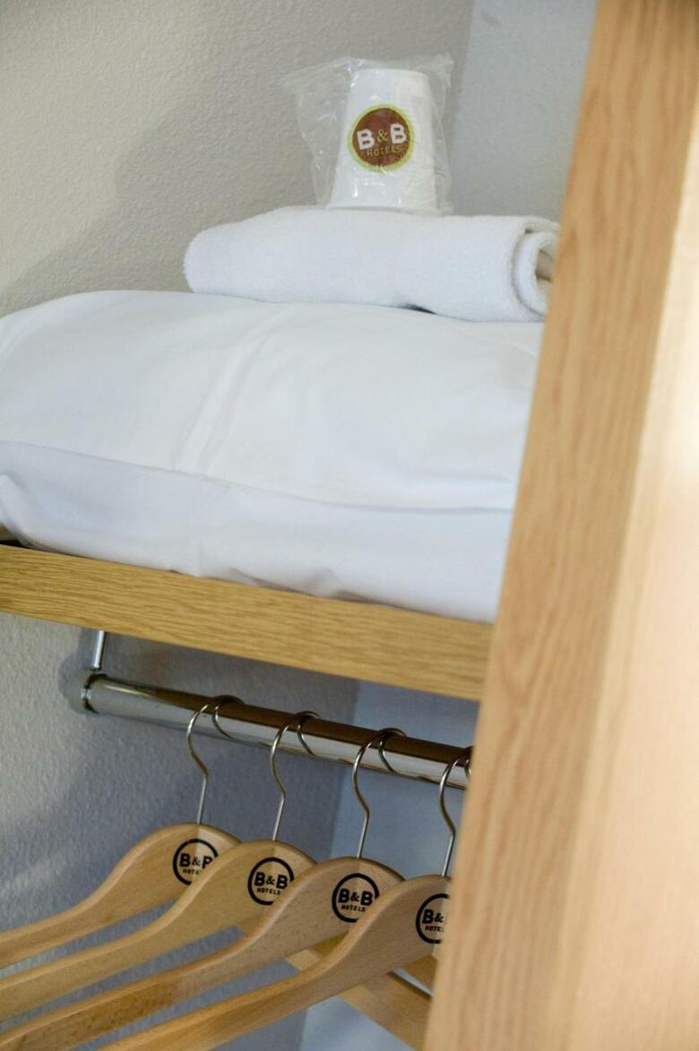 Hotel B&B H�tel Bordeaux Mios