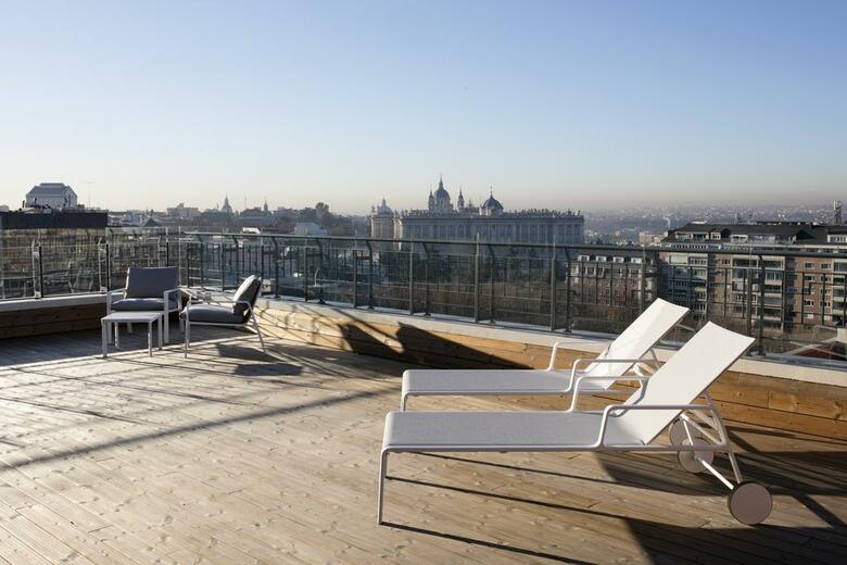 Hotel Barcelo Torre De Madrid