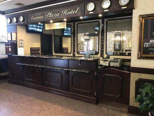 Hotel The Avenue Plaza