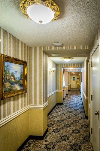 Hotel The Avenue Plaza