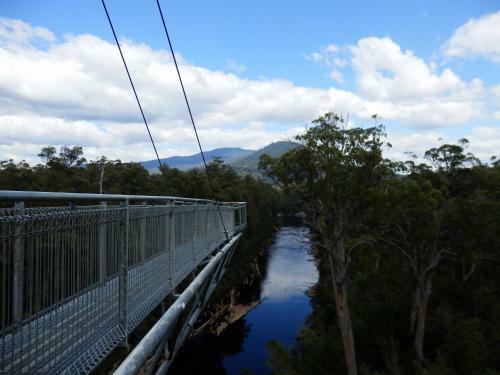 Albergue Tahune Airwalk Lodge