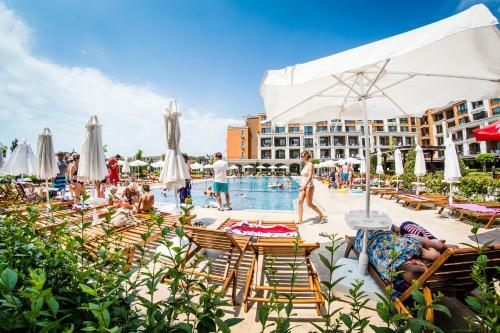 Hotel Premier Fort Cuisine - Full Board