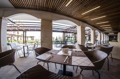 Hotel Premier Fort Cuisine - Full Board