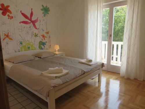 Filipovic Apartments With Pool