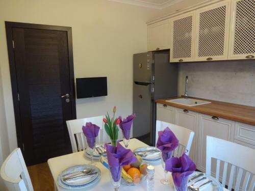 Two-bedroom Apartment With Garden