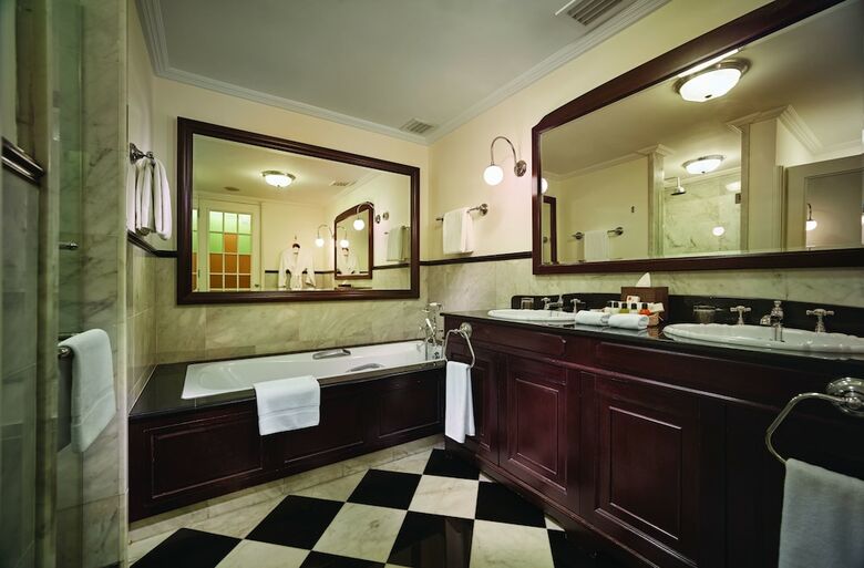 Eastern And Oriental Hotel Penang