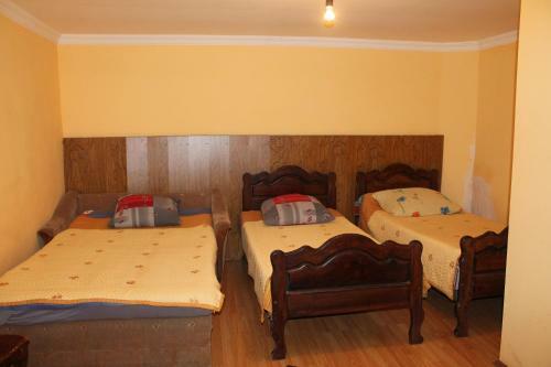 Hostal Guest House Iura