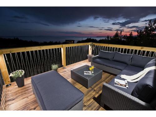 Holiday Home Luxury Sea View Apartment