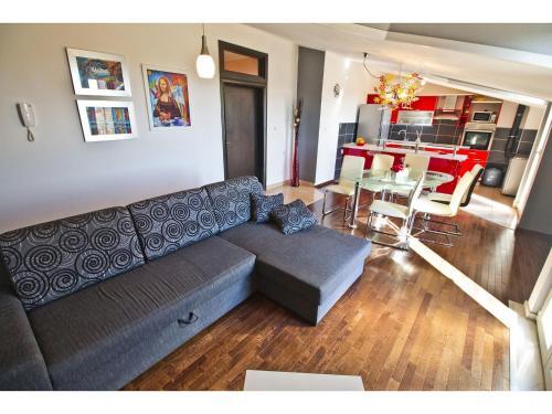 Holiday Home Luxury Sea View Apartment