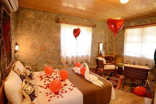 Hostal Faralya Yoruk Evi Hotel