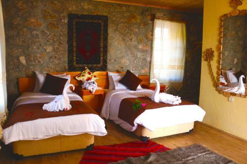 Hostal Faralya Yoruk Evi Hotel