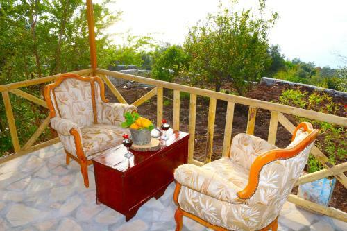 Hostal Faralya Yoruk Evi Hotel