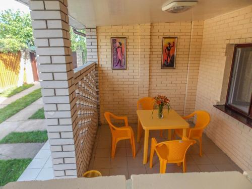 Hostal Akunamatata
