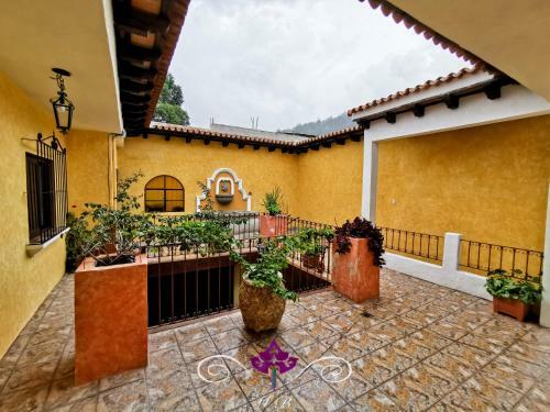 Albergue Maison Bougainvillea