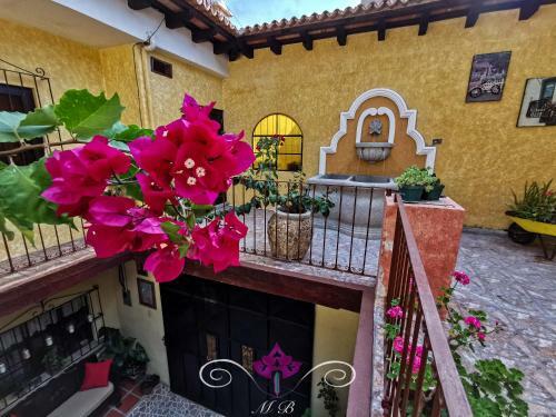 Albergue Maison Bougainvillea