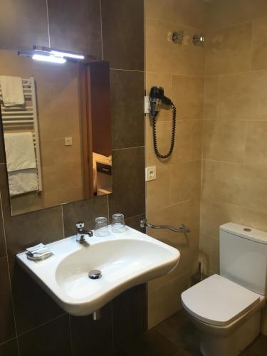 Hotel Restaurante La Bra�a