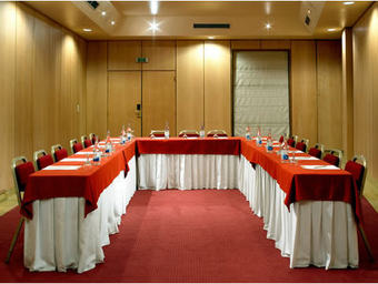 Hotel NH Waalwijk