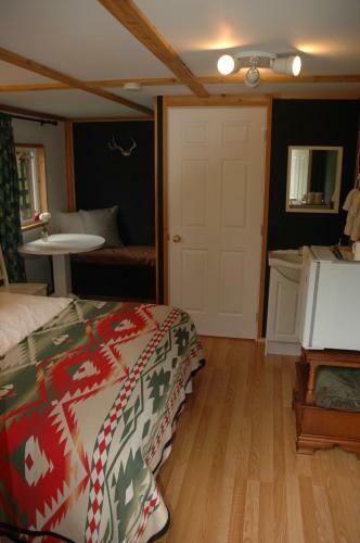 The Rusty Antler Cabin B&B