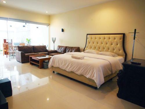 Hostal Ct 195