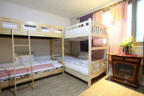 Hostal Pohang Youngildae Guesthouse