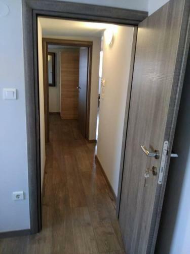 Koala Apartments Irida